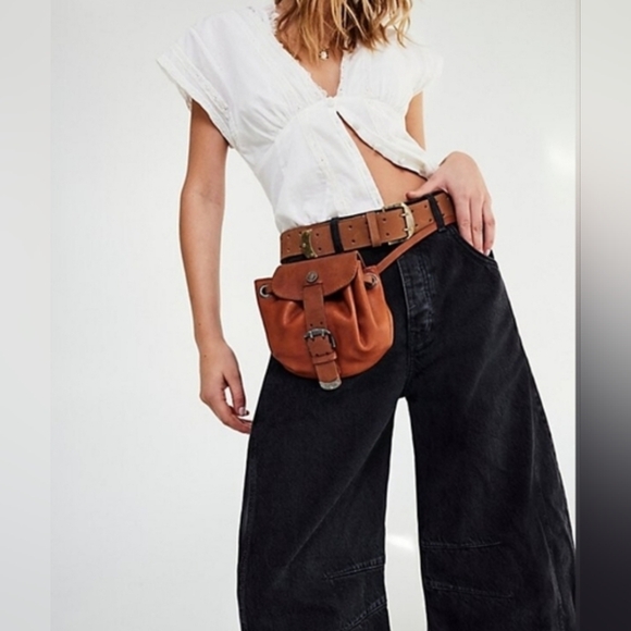 Free People Handbags - Free People We The Free Comeback Crossbody/Sap